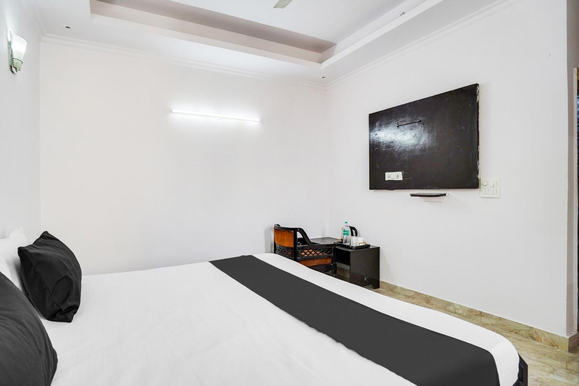 Hotel O Noida Stay Bagian luar foto